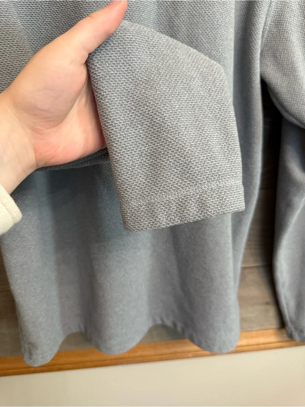 The North Face Men's Light Gray Half-Zip Fleece Pullover